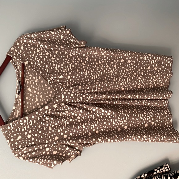 Reitmans summer top. - Picture 1 of 5